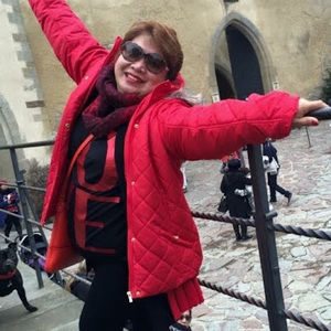 Meet your Posher, Rolina